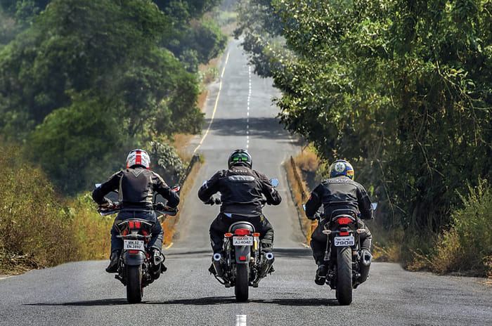 Interceptor 650 vs 390 Duke vs Ninja 300 comparison