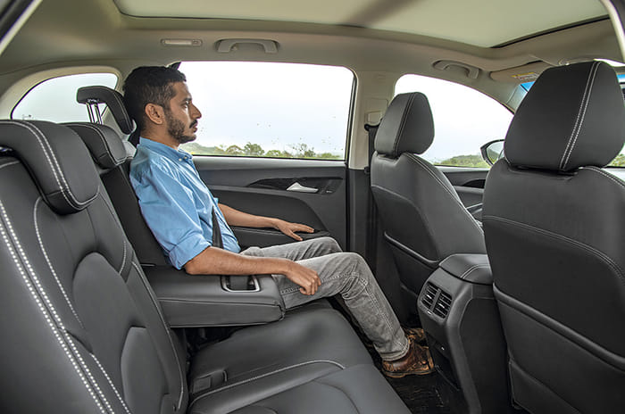 MG Hector vs Tata Harrier comparison