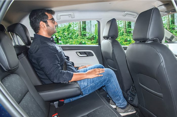 Toyota Glanza vs Maruti Baleno vs Hyundai i20 vs Tata Altroz comparison