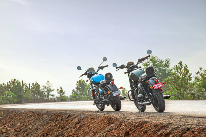 Yezdi Roadster vs Royal Enfield Meteor 350 comparison
