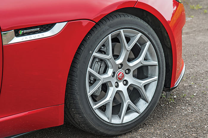 2018 Jaguar F-Type P300 review, test drive 