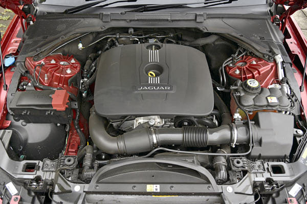 2016 Jaguar XF India review, test drive