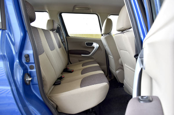 Mahindra TUV300 mHawk100 review, test drive