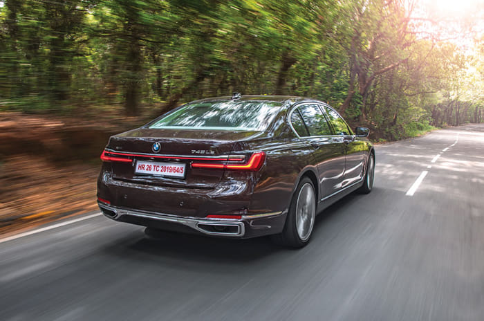 2019 BMW 745Le xDrive PHEV review, test drive