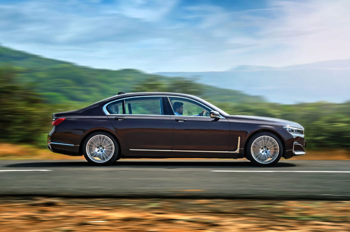 2019 BMW 745Le xDrive PHEV review, test drive