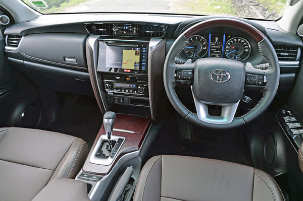 2016 Toyota Fortuner India review, test drive