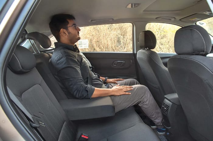 Hyundai i20 vs Tata Altroz comparison