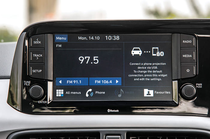 Grand i10 Nios vs Swift vs Figo petrol comparison