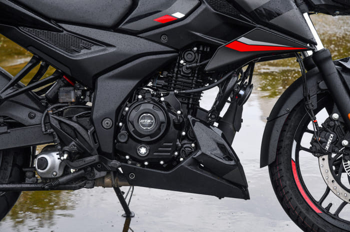 Bajaj Pulsar N160 review: The challenger