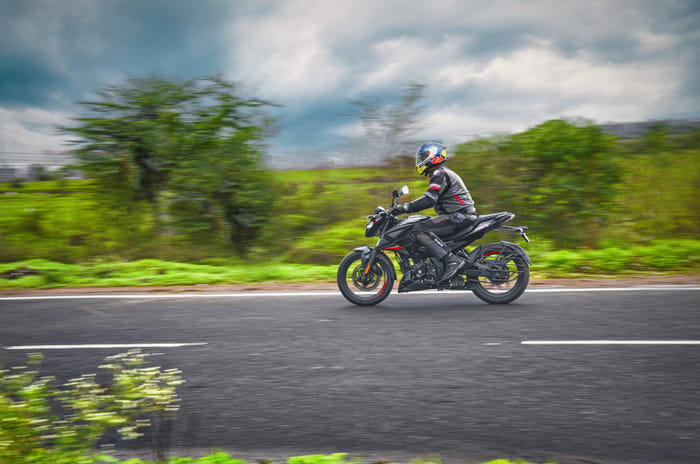 Bajaj Pulsar N160 review: The challenger