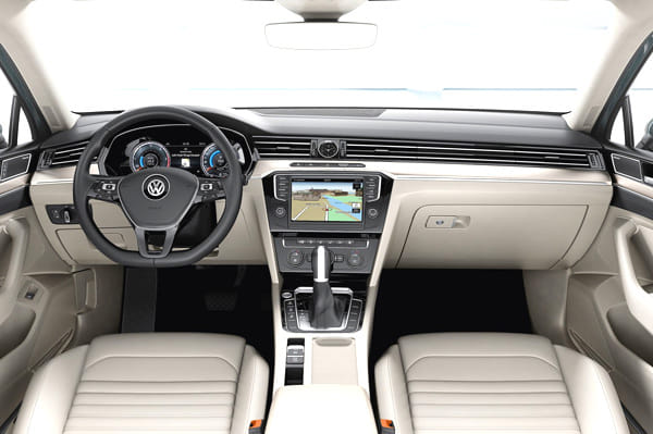 New Volkswagen Passat review, test drive