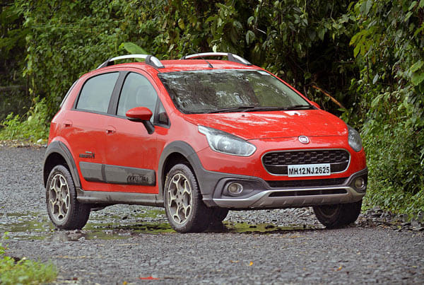 2016 Fiat Urban Cross review, test drive