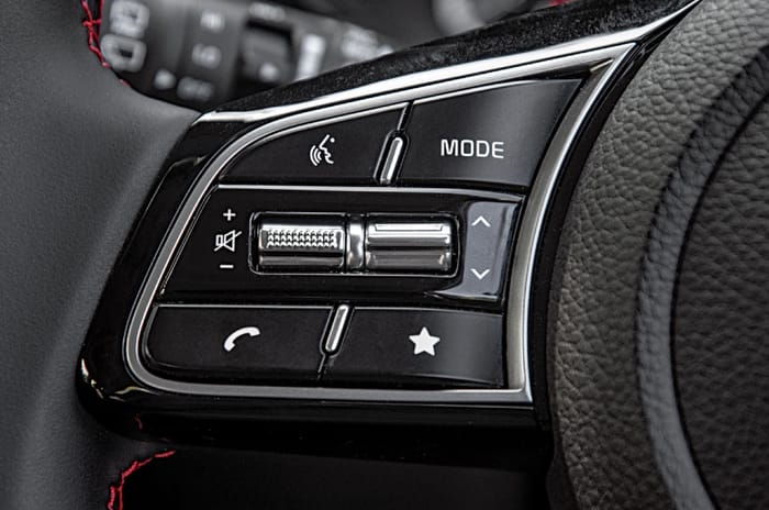 Kia Sonet vs Hyundai Venue comparison