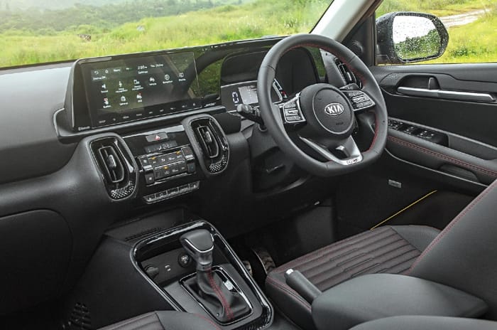 Kia Sonet vs Hyundai Venue comparison