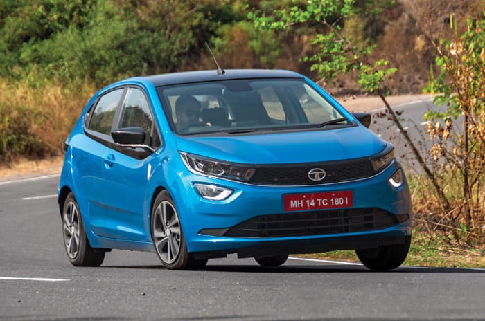 Tata Altroz iTurbo vs Hyundai i20 Turbo vs Volkswagen Polo TSI comparison