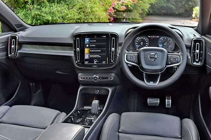 Volvo XC40 T4 petrol review, test drive