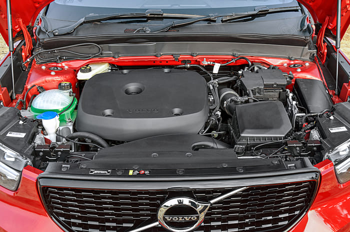 Volvo XC40 T4 petrol review, test drive