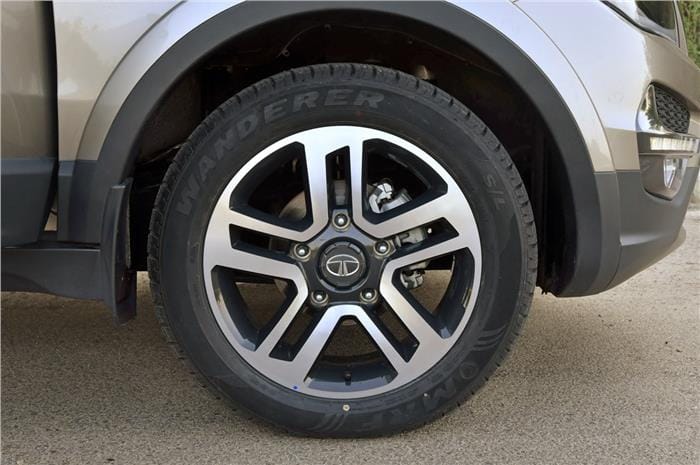 2016 Tata Hexa review, test drive