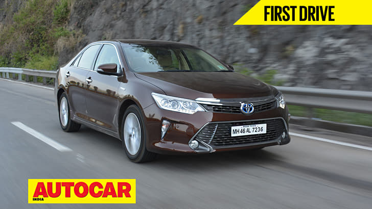Toyota Camry Hybrid facelift video review