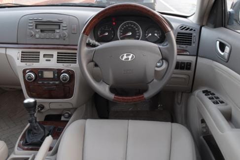2009 Hyundai Sonata Embera diesel review, road test