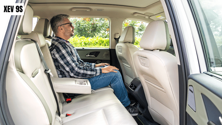 Mahindra XEV 9S second row space Mahindra XEV 9S second row space