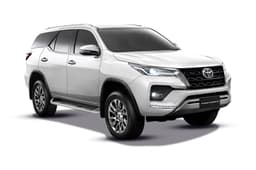 Toyota Fortuner Front Right Three Quarter