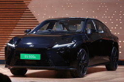 Lexus Es Front Right Three Quarter