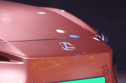 Lexus Es Closed Bonnet