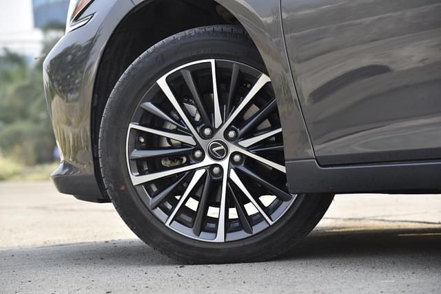Alloy Wheels Image - 11004