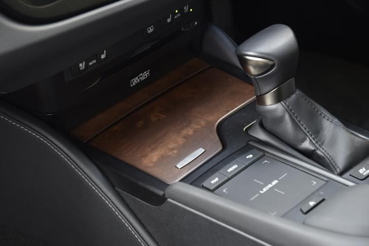 Lexus Es Color Black