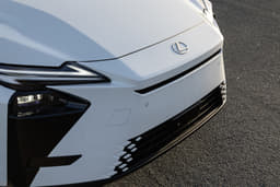 Lexus ES Front Right Three Quarter