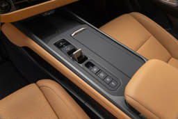 Lexus ES Front Row Seats