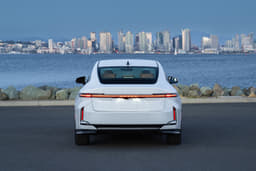 Lexus ES Front Row Seats