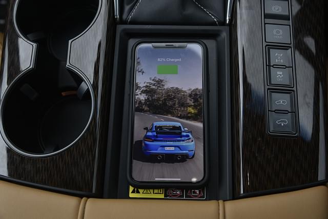 Charging Ports Image - 11450