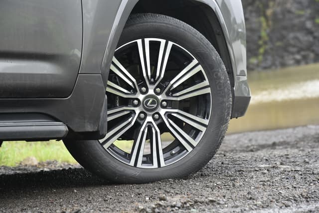 Alloy Wheels Image - 11704