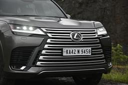 Lexus Lx Front Right Three Quarter
