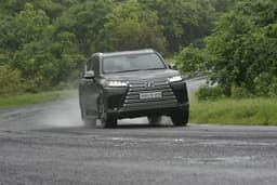 Lexus Lx Front Right Three Quarter