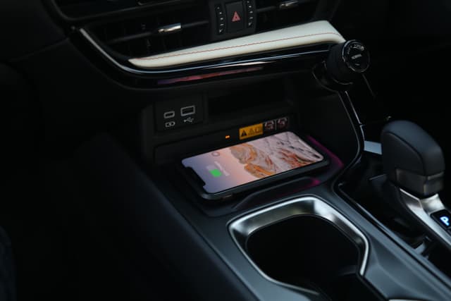 Charging Ports Image - 12239