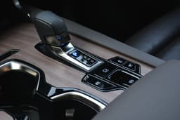 Lexus RX Elevating Gear Knob