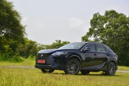Lexus RX Front Right Three Quarter