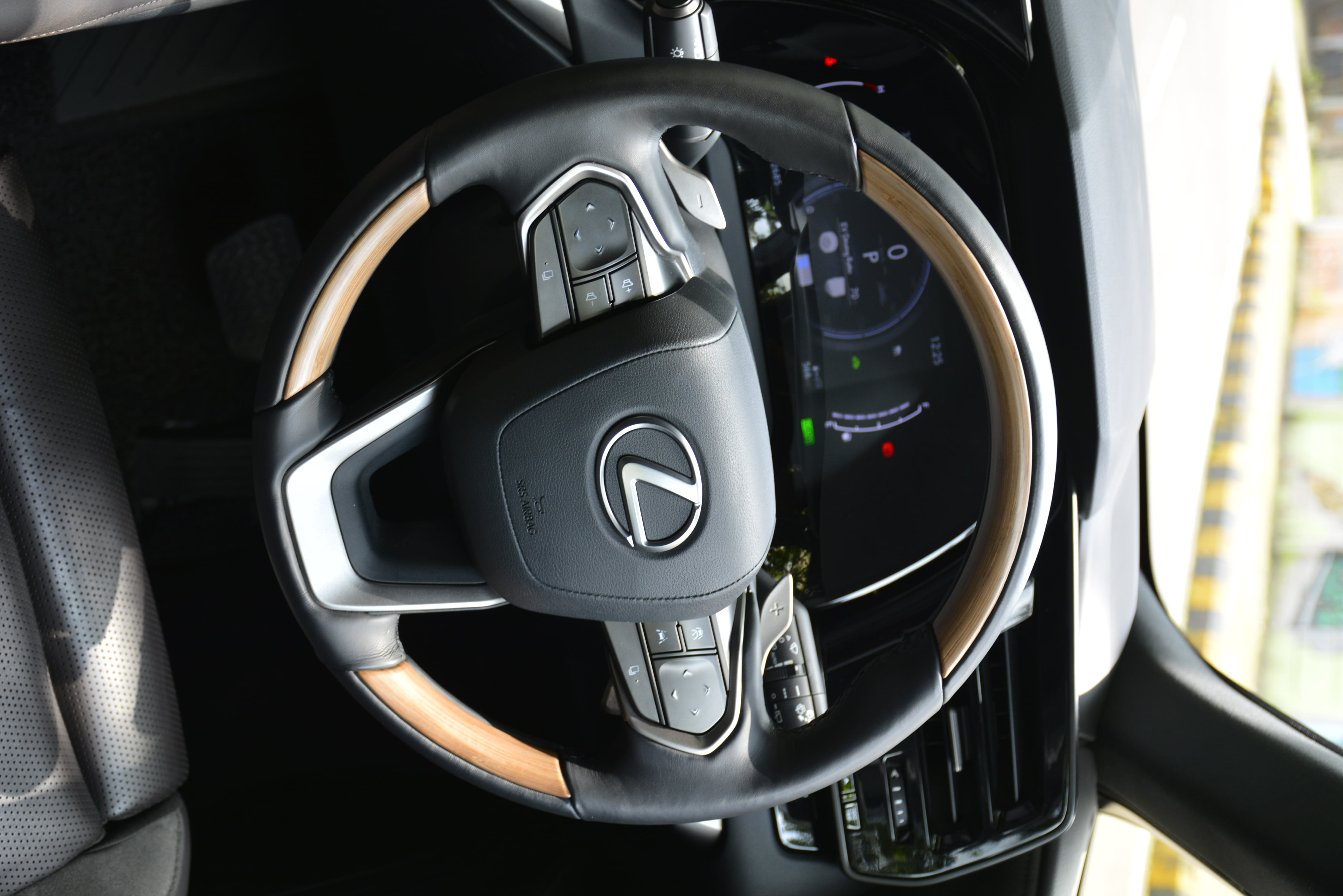 Lexus RX Steering Wheel Image – RX Photos in India | Autocar India