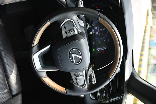 Steering Wheel Image - 4517