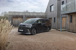 Lexus Lm Front Right Three Quarter