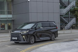 Lexus Lm Front Right Three Quarter