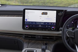 Lexus Lm Dashboard