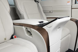 Lexus Lm Second Row Seats