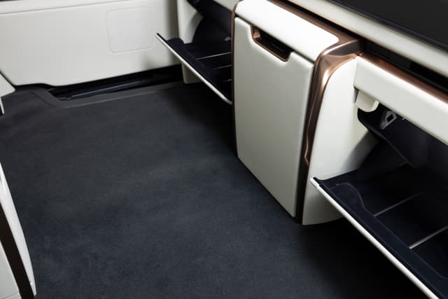 Glove Box Image - 16268