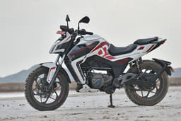 Matter AERA Color White, Black, Red