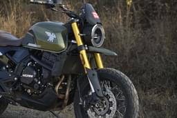 Moto Morini Seiemmezzo Front View