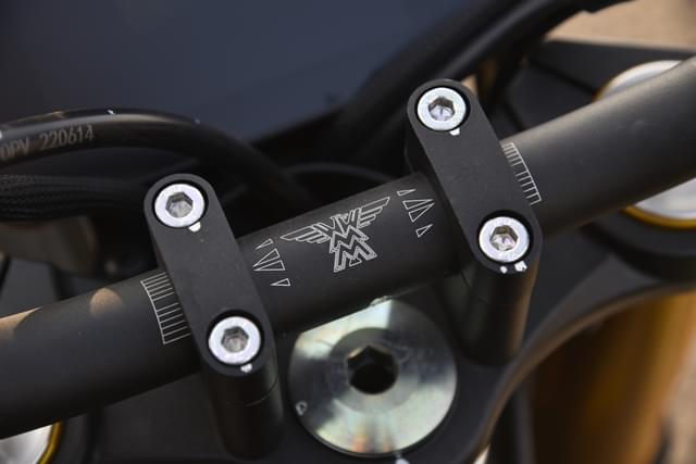 Color Black Image - 25444